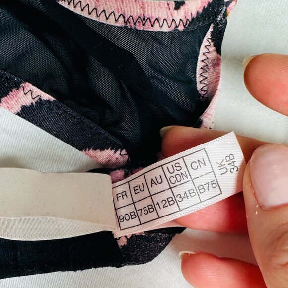 size 34B/XS - Agent Provocateur lingerie set - Picture 2 of 8